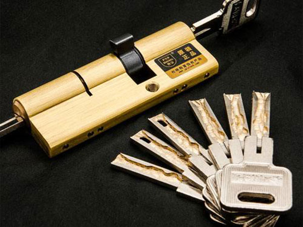 威信24小时上门开锁公司