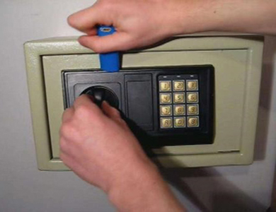 威信24小时上门开锁公司