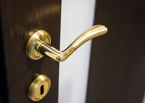 威信24小时上门开锁公司