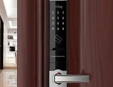 威信24小时上门开锁公司