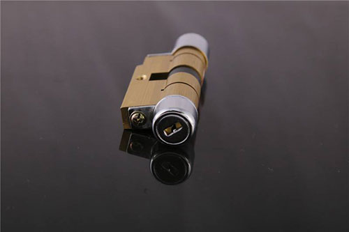 威信24小时上门开锁公司